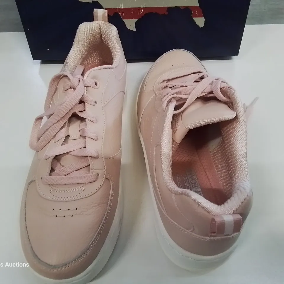 BOXED PAIR OF SKECHERS PINK LEATHER TRAINERS - UK 6