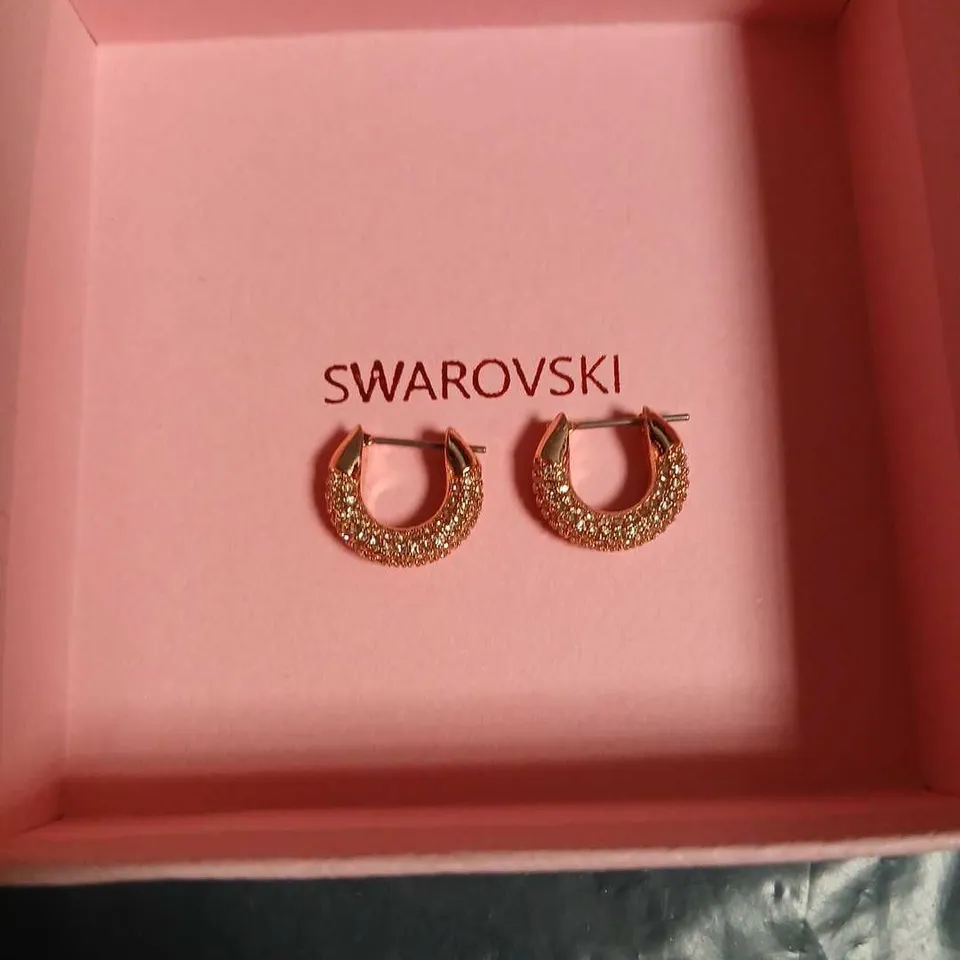 SWAROVSKI GOLD-TONE CRYSTAL HOOP EARRINGS – BOXED