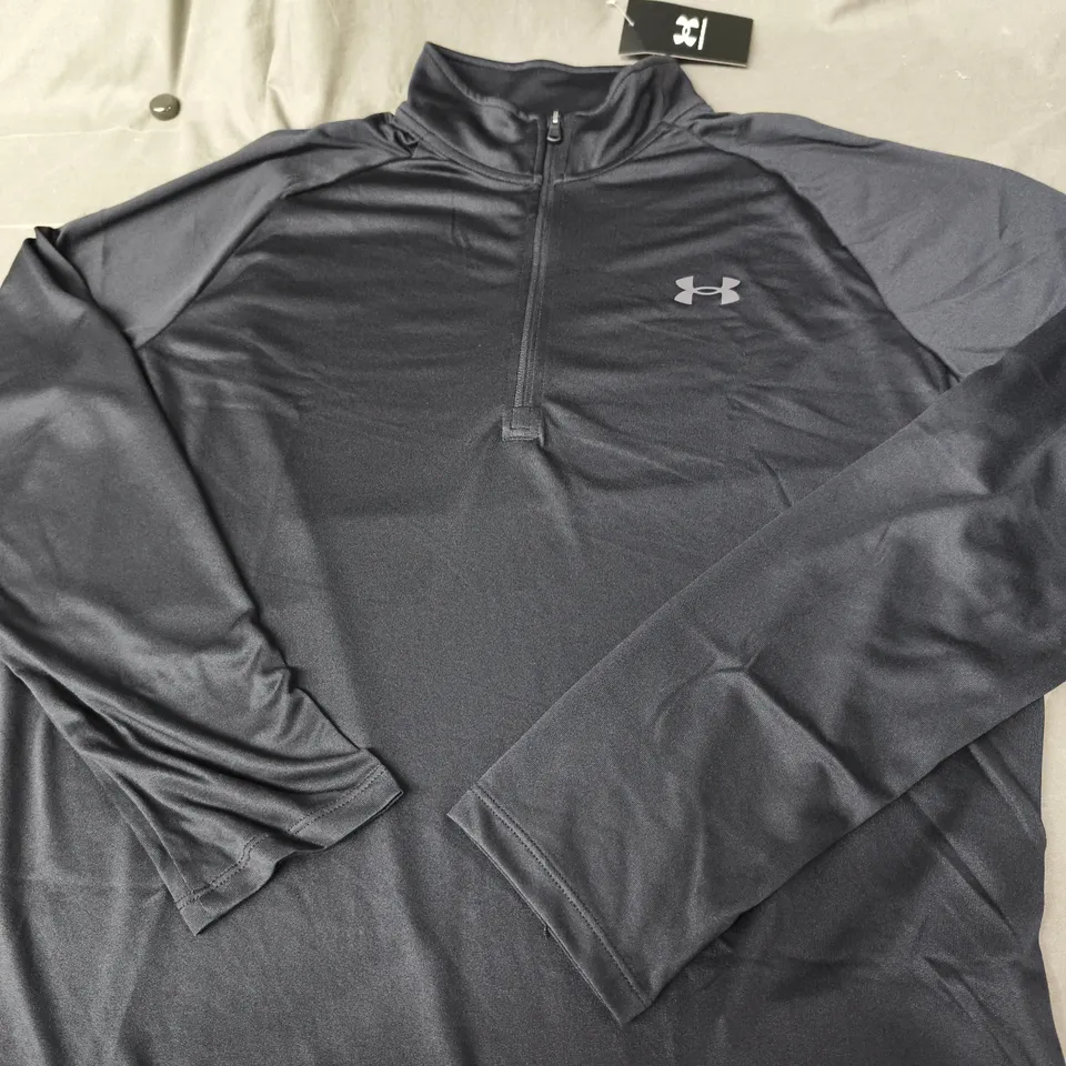 UNDER ARMOUR MEN'S QUARTER ZIP TOP – CHARCOAL, SIZE L