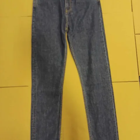 CALVIN KLEIN EST.1978 NARROW FIT JEANS // SIZE: W28 X L30