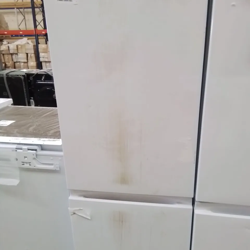 FRIDGEMASTER FREESTANDING 60/40 FRIDGE FREEZER IN WHITE - (MC50175A)