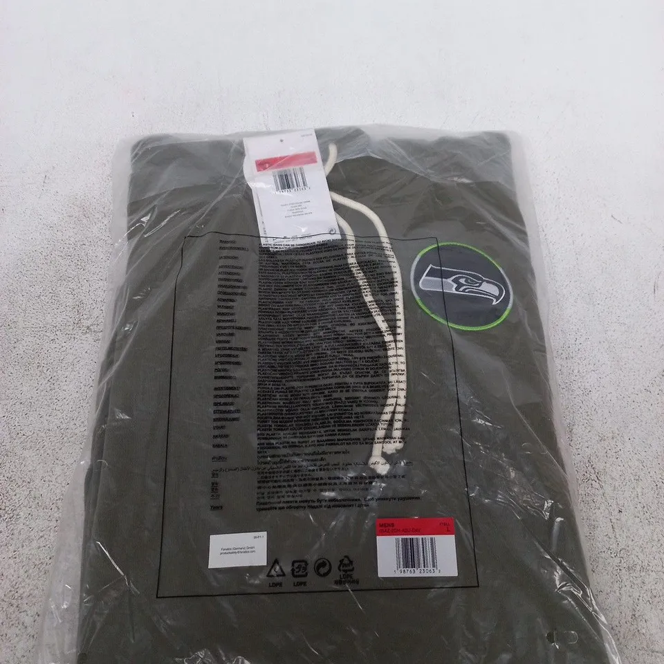 SEAHAWKS-BRANDED MEN'S JACKET - SIZE L