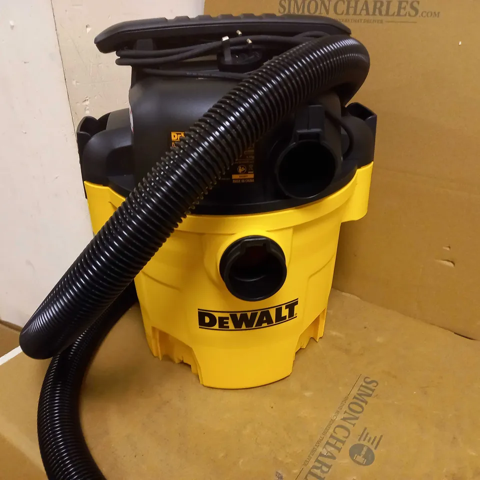 DEWALT DXV20P WET/DRY VAC BLACK & YELLOW 1050W