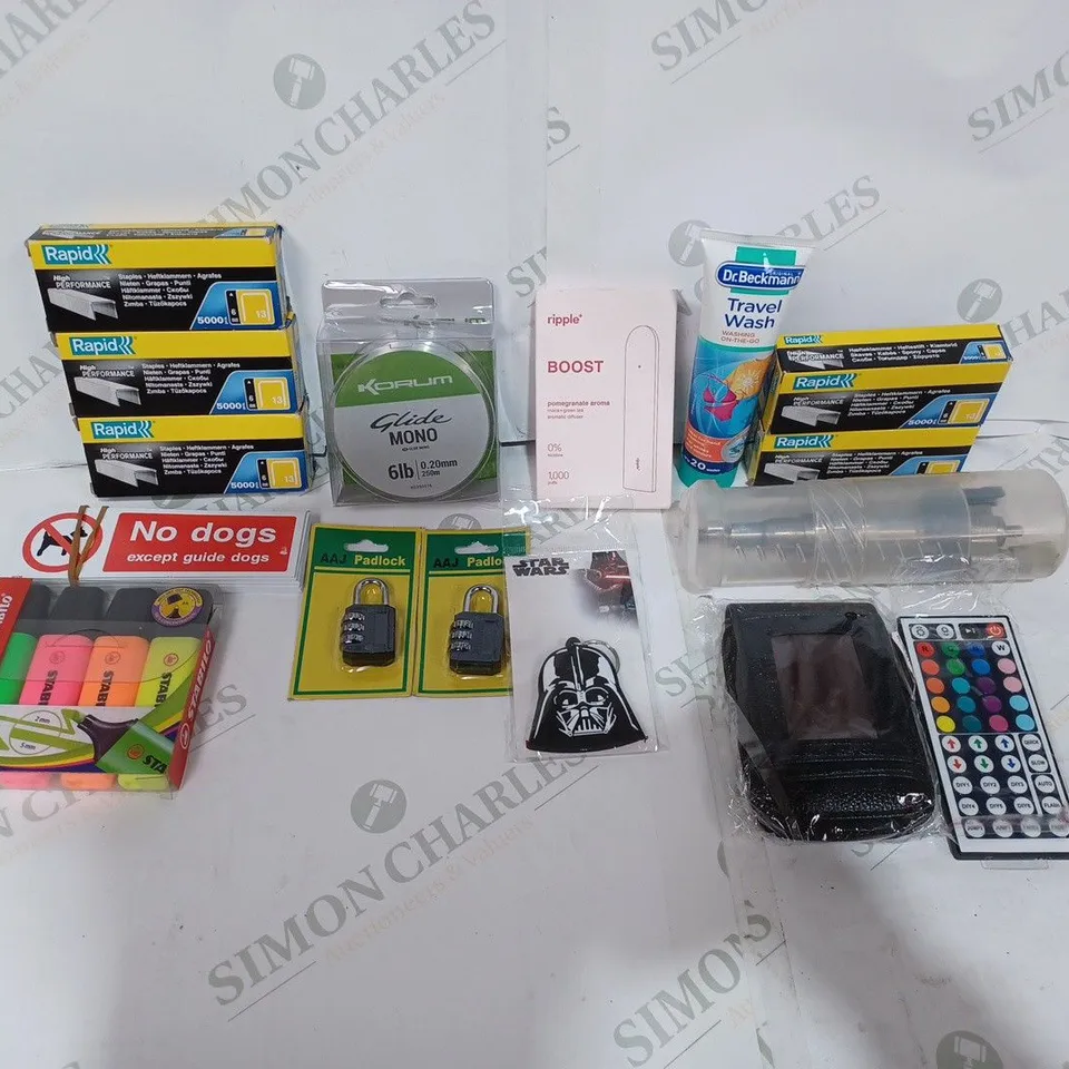 BOX TO CONTAIN APPROX. 25 X ASSORTED HOUSEHOLD PRODUCTS. INCLUDES PACKS OF STAPLES, LOCKS, HIGHLIGHTERS ETC