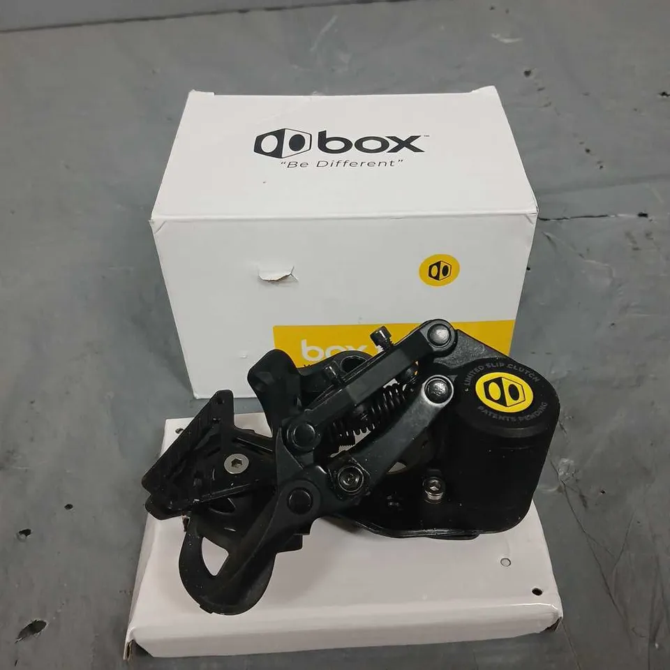 BOX FOUR 8 SPEED X-WIDE REAR DERAILLEUR