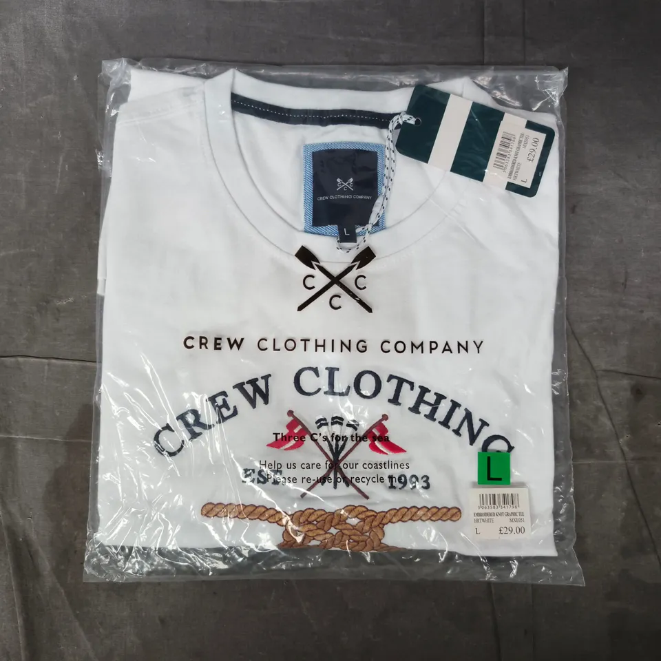 BAGGED CREW CLOTHING COMPANY EMBROIDERED KNOT GRAPHIC T-SHIRT IN WHITE SIZE LARGE