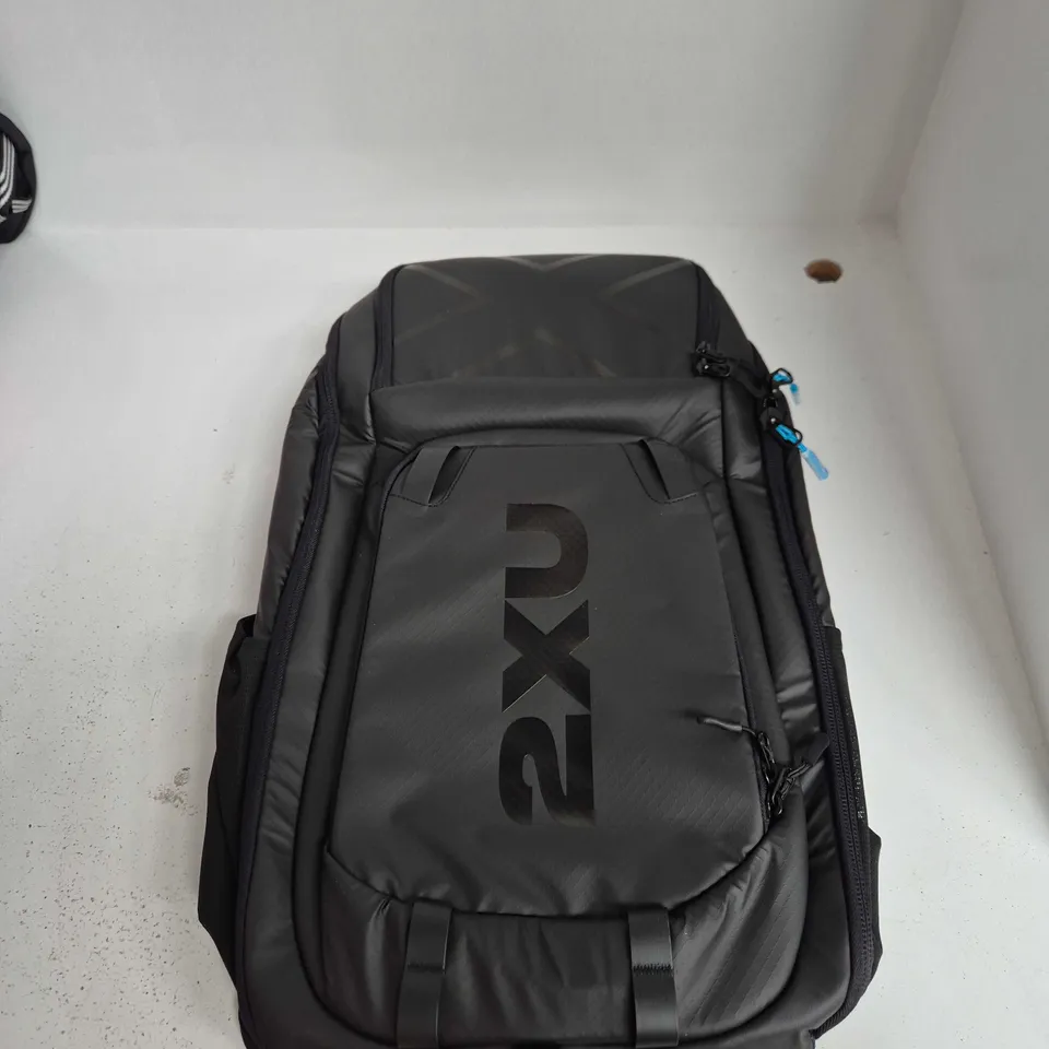 2XU TRANSITION BACKPACK – BLACK, ONE SIZE, TRIATHLON