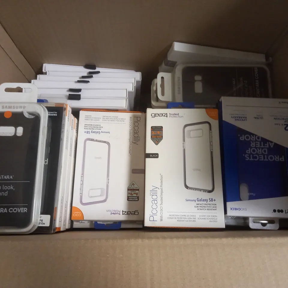LOT OF APPROXIMATELY 60 ASSORTED MOBILE PHONE CASES AND SCREEN PROTECTORS