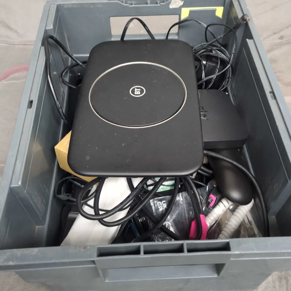 APPROXIMATELY 10 ASSORTED ELECTRICAL PRODUCTS TO INCLUDE , PLUGS , SKY BOXES , TV REMOTE'S , ETC