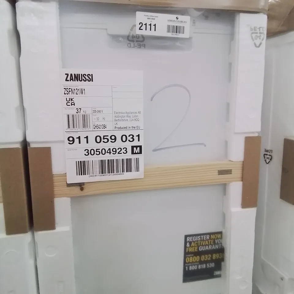 ZANUSSI SLIMLINE FREESTANDING 9 PLACE DISHWASHER Model ZSFN121W1