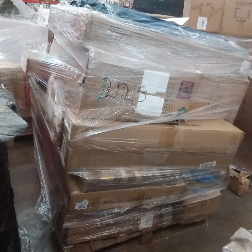 PALLET OF ASSORTED ITEMS INCLUDING ELECTRIC STANDING DESK FRAME, BOWTHY OFFICE CHAIR, OUTDOOR POOL, PACHIRA E-COMMERCE CUBE STORAGE ORGANIZER 