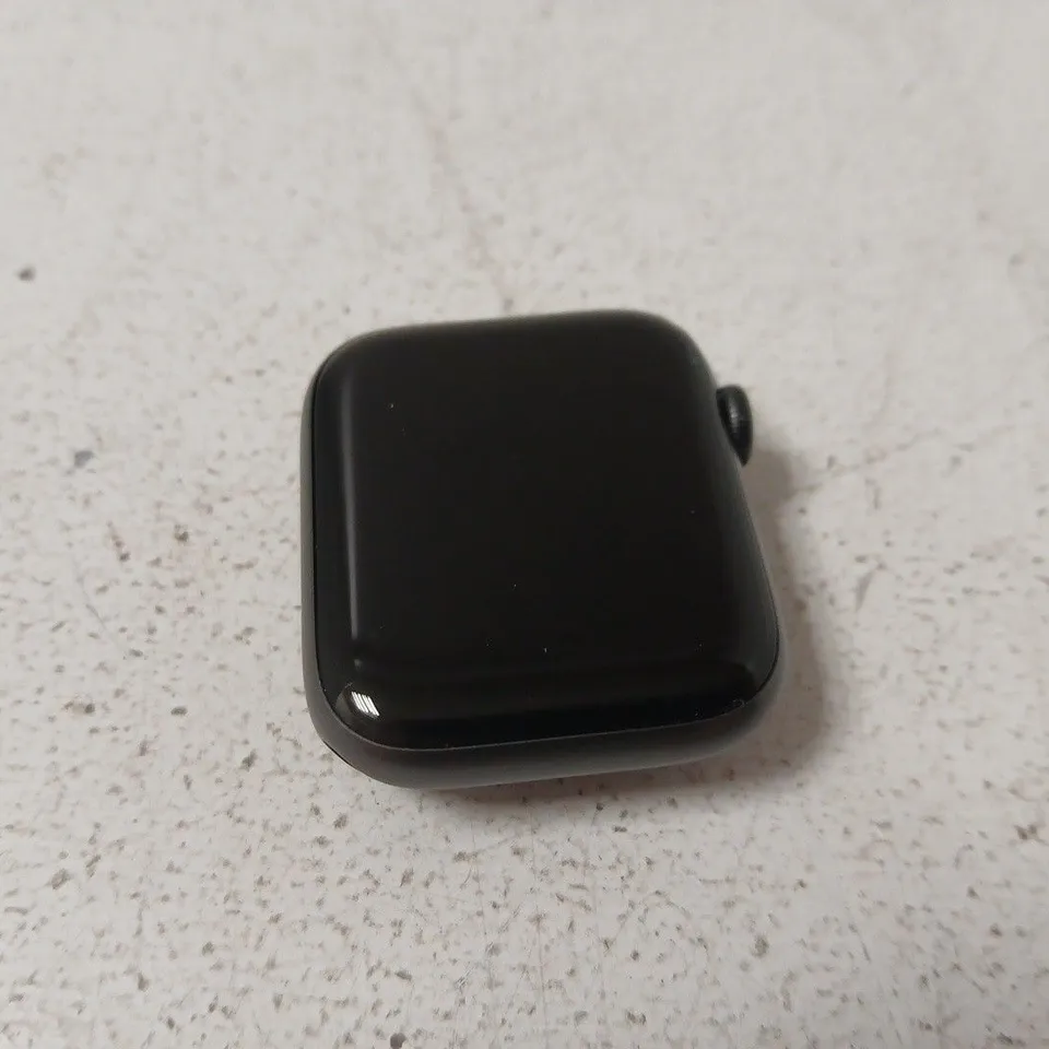 APPLE WATCH SERIES 6 44MM GPS ALUMINIUM SPACE GREY