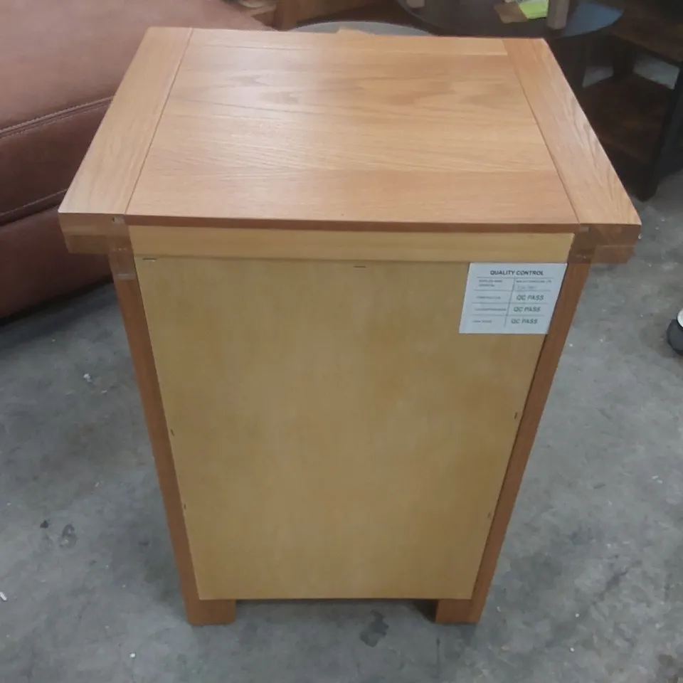 HAGBERG 3 DRAWER BEDSIDE TABLE