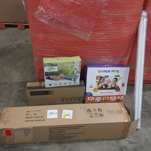 PALLET OF ASSORTED ITEMS INCLUDING: BAGGED AND ROLLED 4FT MATTRESS, ELECTRIC BLANKET, DANCE MAT, MULTI-GAME FAMILY BOX, BLINDS ECT