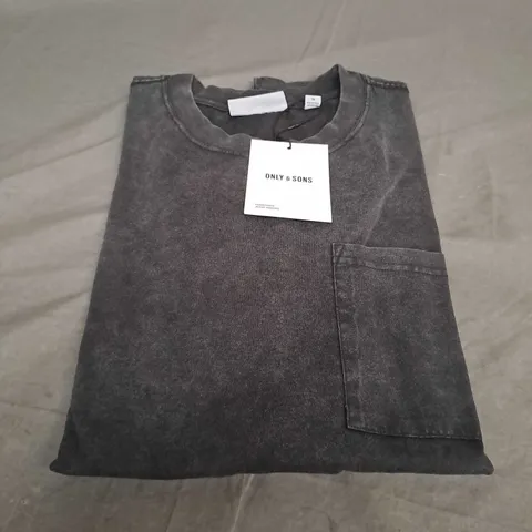 ONLY & SONS WASHED LS TEE IN CHARCOAL BLACK - XL
