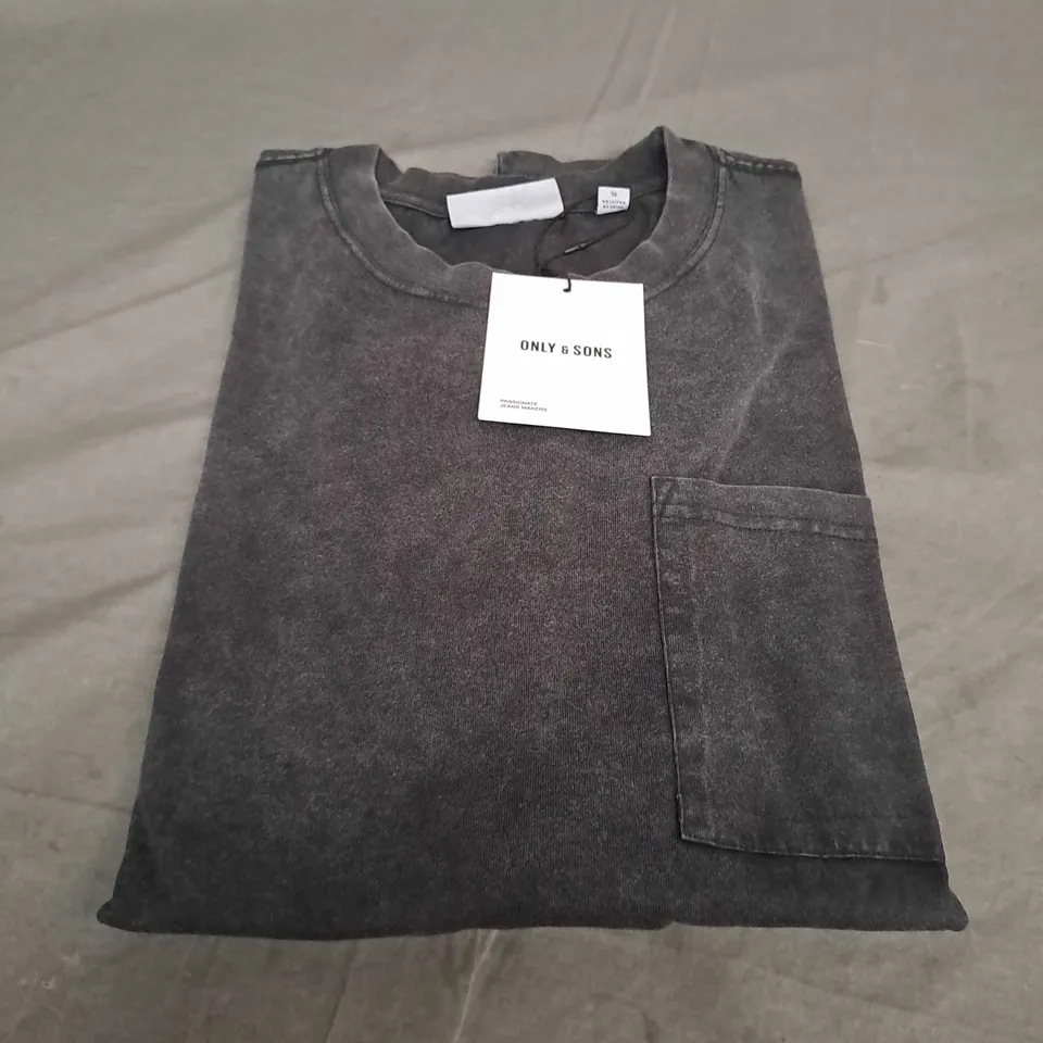 ONLY & SONS WASHED LS TEE IN CHARCOAL BLACK - XL