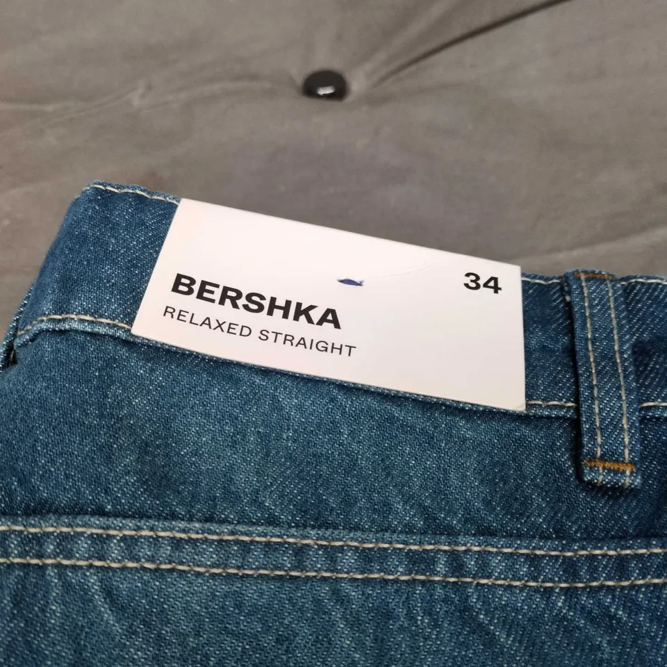 BERSHKA RELAXED STRAIGHT JEANS –  (UK 6)