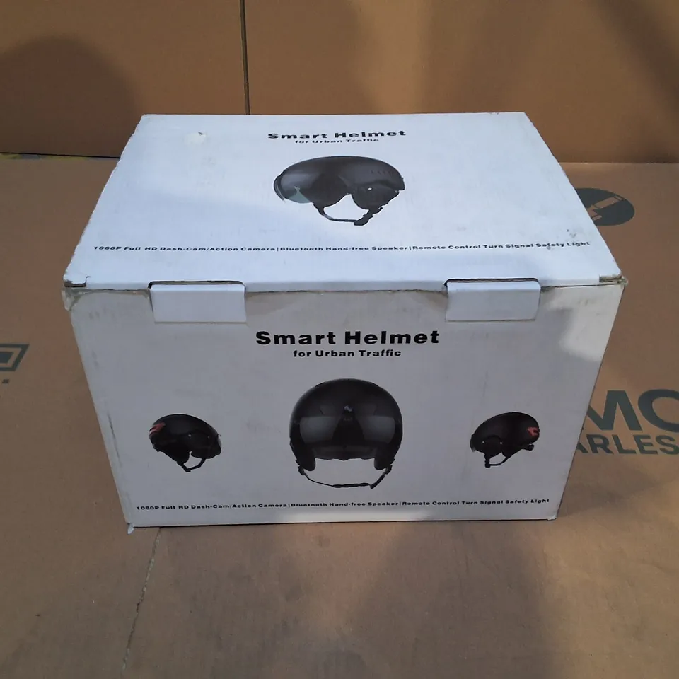 BOXED SMART HELMET FOR URBAN TRAFFIC