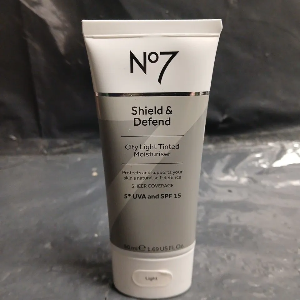 NO7 SHIELD & DEFEND CITY LIGHT TINTED MOISTURISER SPF 15 – 50ML