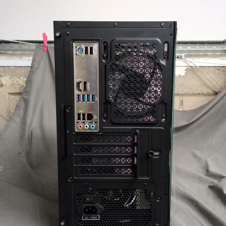 RANGE MICRO GAMING CASE