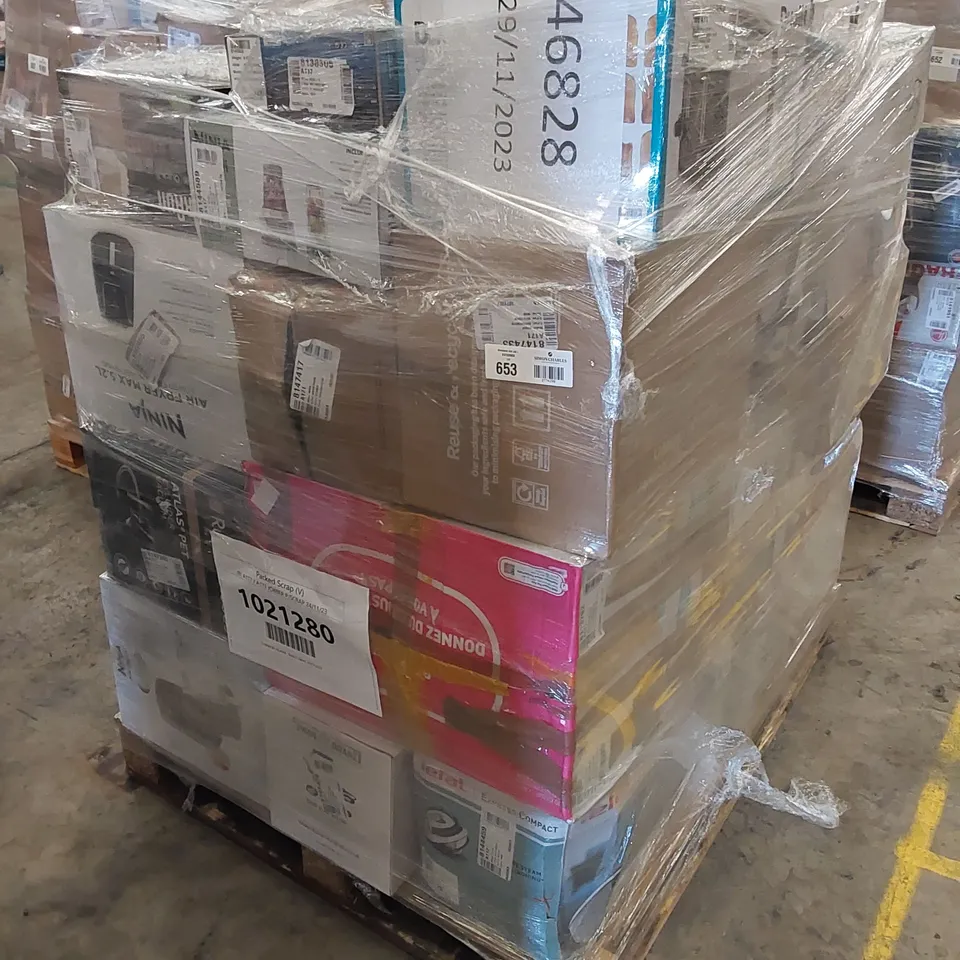 PALLET OF APPROXIMATELY 70 ASSORTED ELECTRONIC AND HOUSEHOLD ITEMS TO INCLUDE 