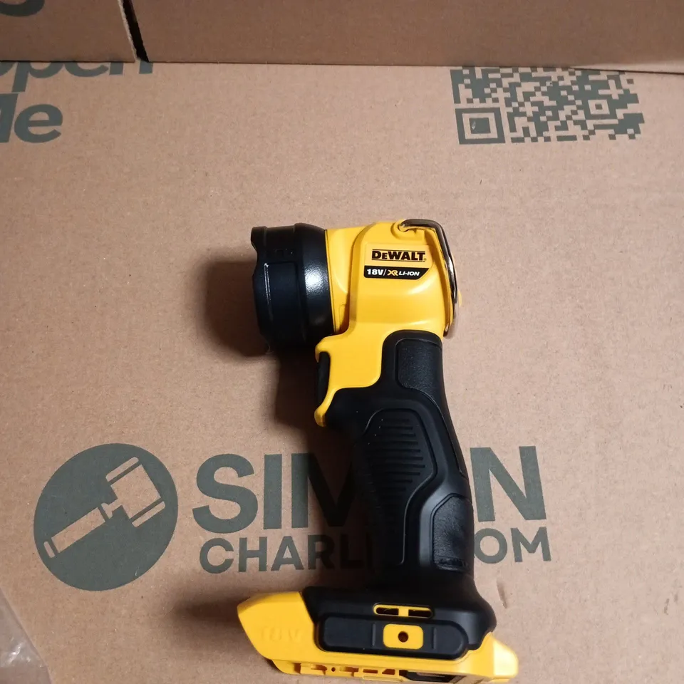 DEWALT 18V XR LI-ION CORDLESS TORCH 