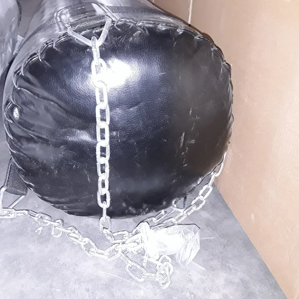 HANGING METIS PUNCHING BAG