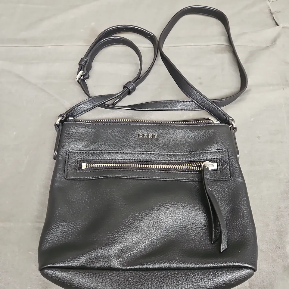 DKNY LEATHER STRAP BAG