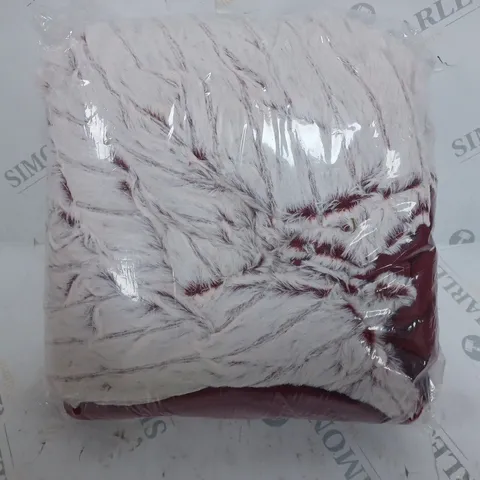 COZEE HOME REVERSIBLE SNOW FAUX FUR AND VELVETSOFT THROW