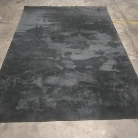 QUALITY DESIGNER RUG APPROXIMATELY 230X160CM