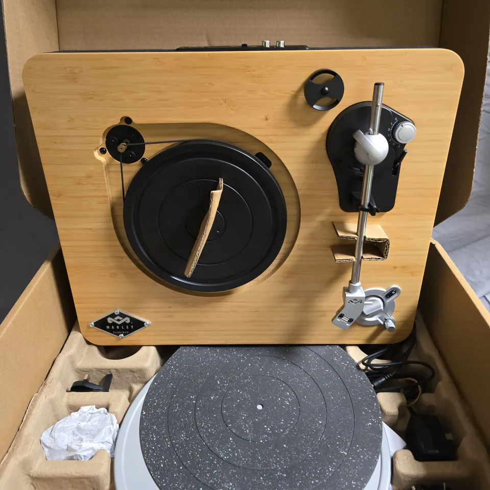 MARLEY STIR IT UP WIRELESS TURNTABLE – BOXED