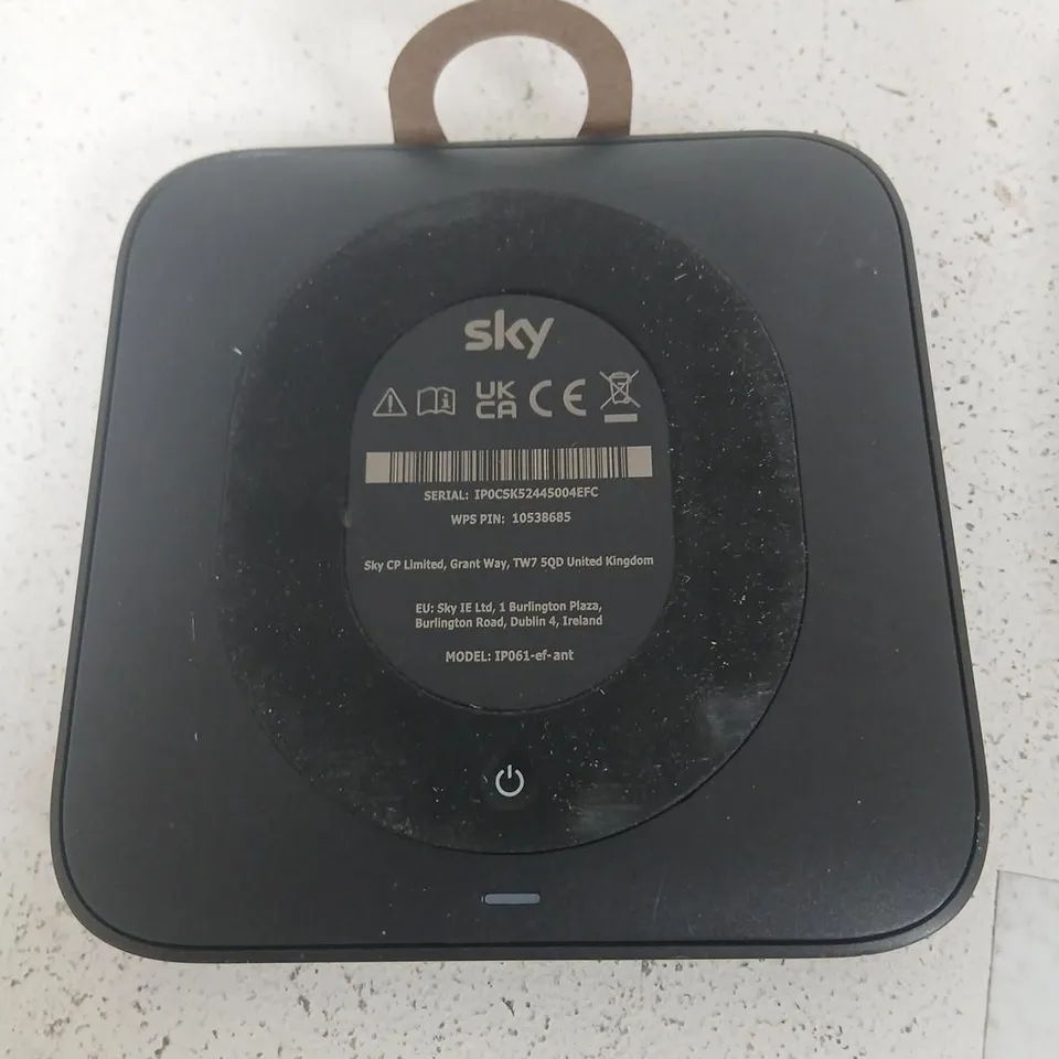 ASSORTED HOUSEHOLD PRODUCTS TO INCLUDE; SKY SMART HUB SH32B ROUTER WITH SATELLITE MODULES & CABLES