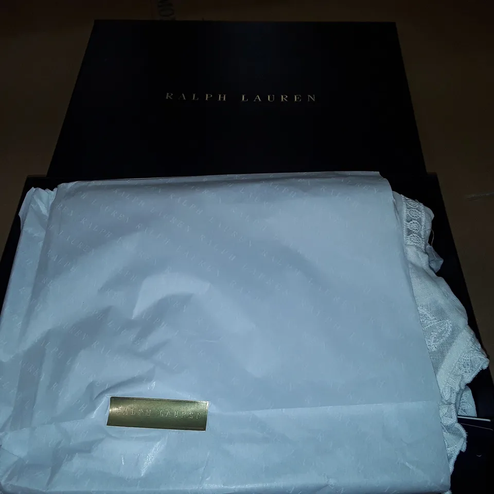BOXED RALPH LAUREN WHITE EMBRODERIED BLOUSE - SIZE 8