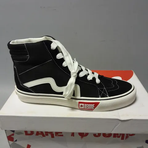 BOXED BOBBIE BURNS HIGH TOP BLACK SNEAKERS - SIZE 41 EUR