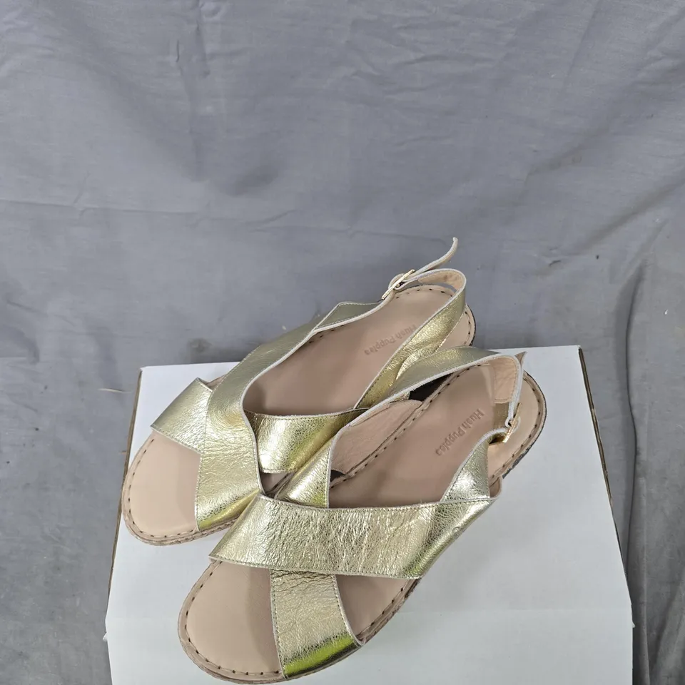 HUSH PUPPIES GOLD LEATHER SANDALS – WOMEN'S UK 7