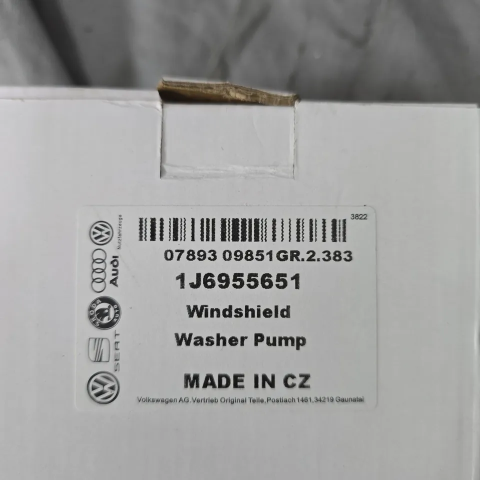 WINDSHIELD WASHER PUMP (1J6955651) 