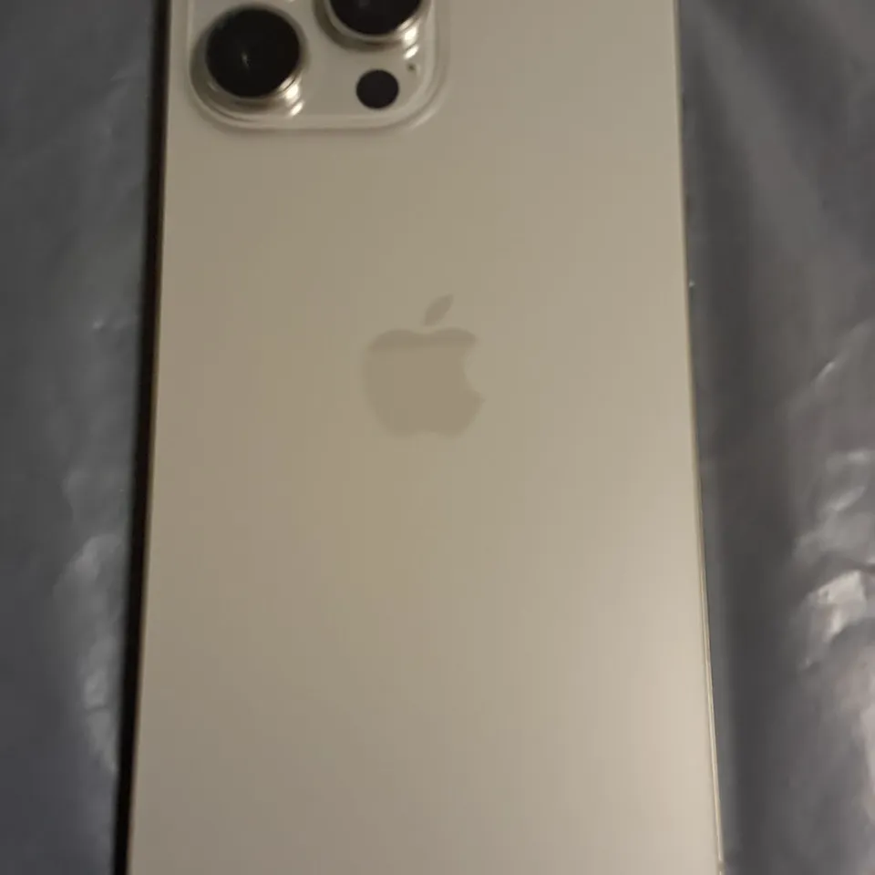 BOXED APPLE IPHONE 16 PRO MAX 256GB IN NATURAL TITANIUM 