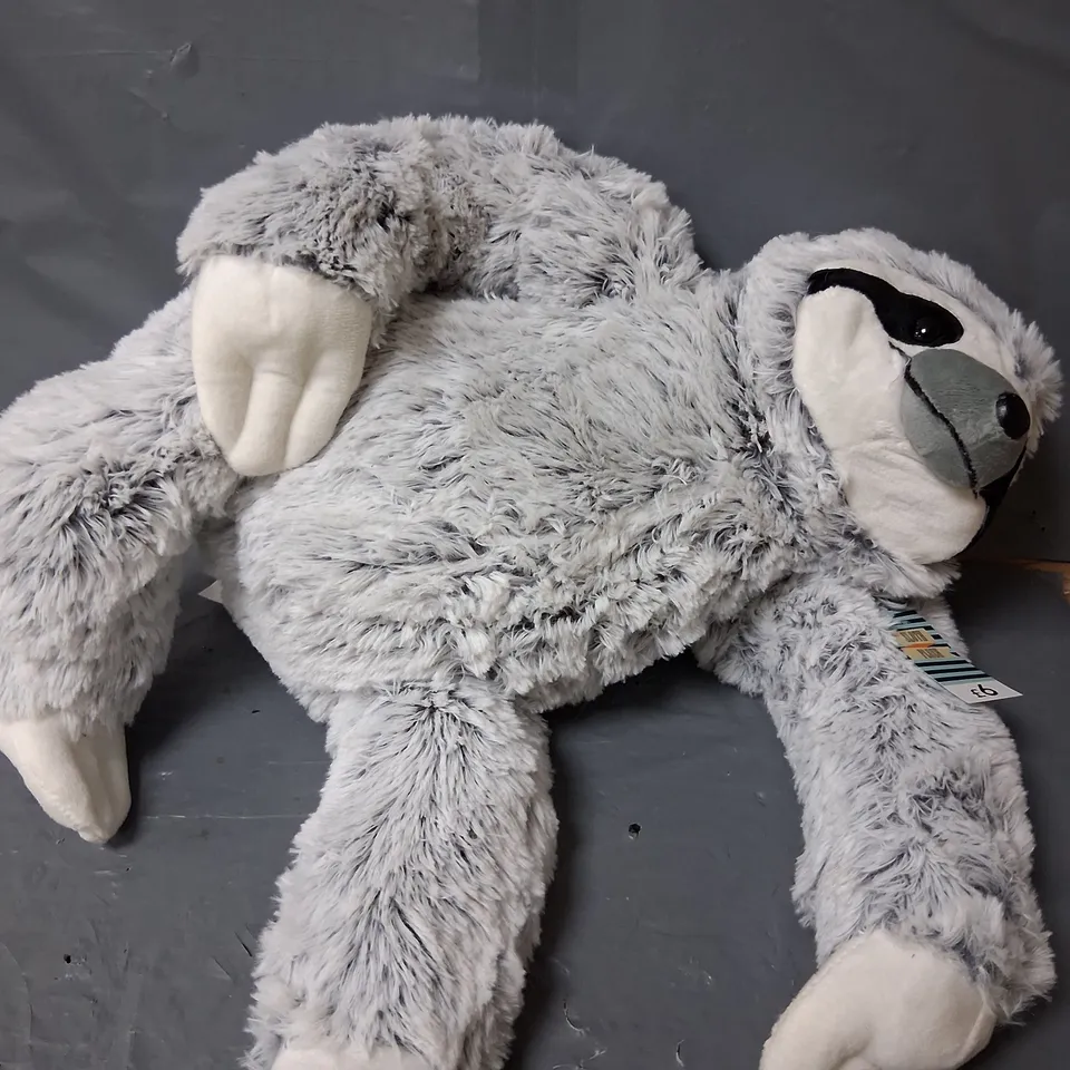 APPROXIMATELY SIX BRAND NEW MEDIUM PLUSH SLOTHS
