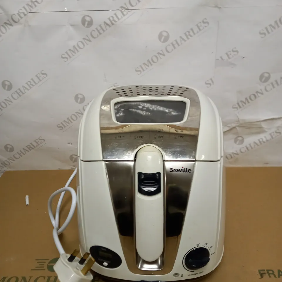 BREVILLE EASY CLEAN DIGITAL FRYER 