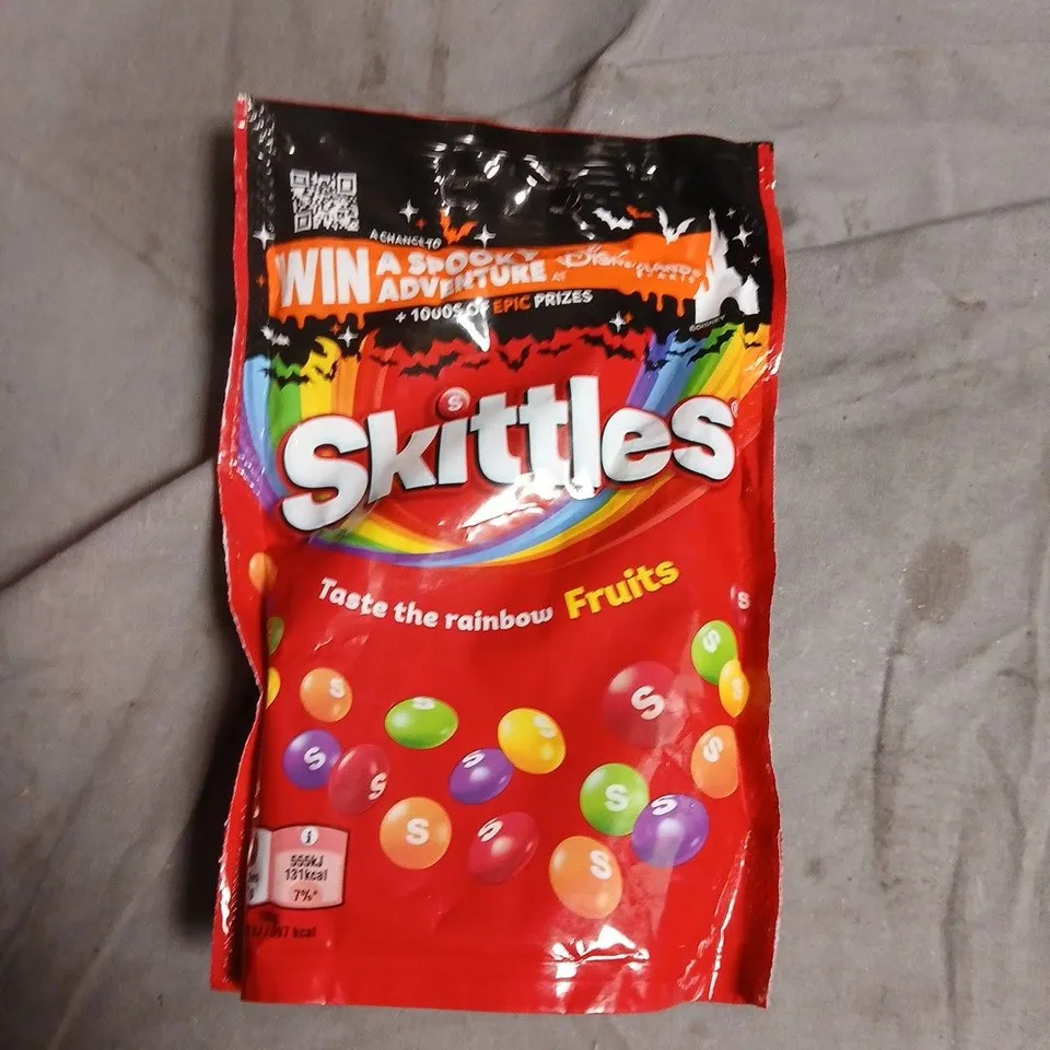 APPROXIMATELY 16 ASSORTED FOOD ITEMS INCLUDING BUBBLE TEA , ROBINSONS FRUIT SHOOT AND SKITTLES