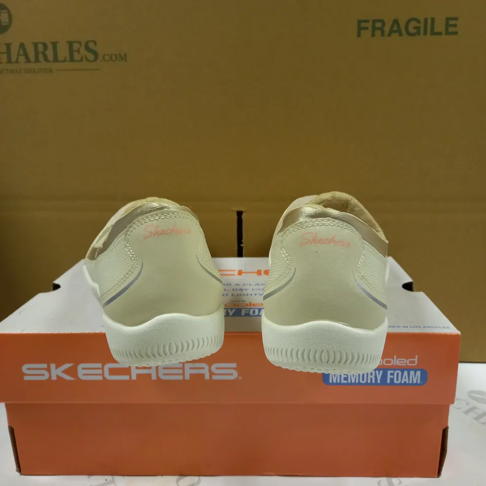 SKECHERS SLIP ON SHOES NATURAL - SIZE 5.5