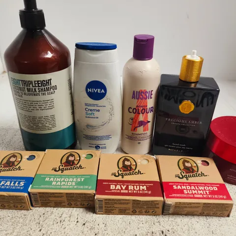 APPROX 12 ASSORTED BEAUTY PRODUCTS TO INCLUDE NIVEA SHOWER CARE, RITUALS... HAND WASH, DR SQUATCH SOAP, ETC