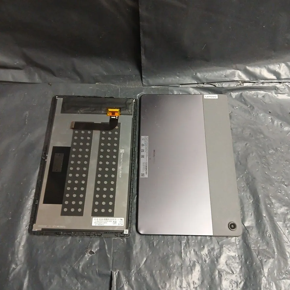 LENOVO TB125FU TABLET – DOLBY ATMOS – DAMAGED/DISASSEMBLED