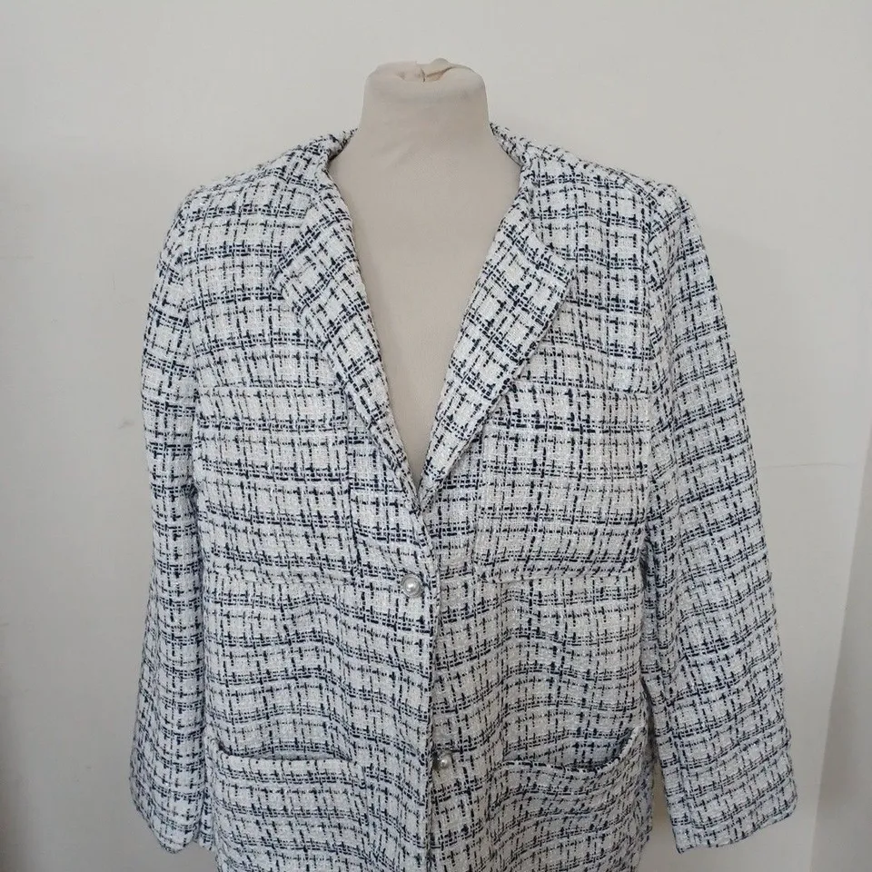 H&M PATTERN BLAZER JACKET SIZE UNSPECIFIED