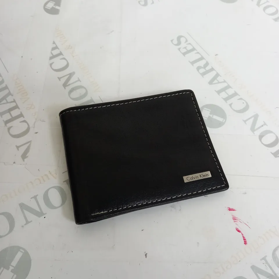 CALVIN KLEIN FAUX LEATHER WALLET 