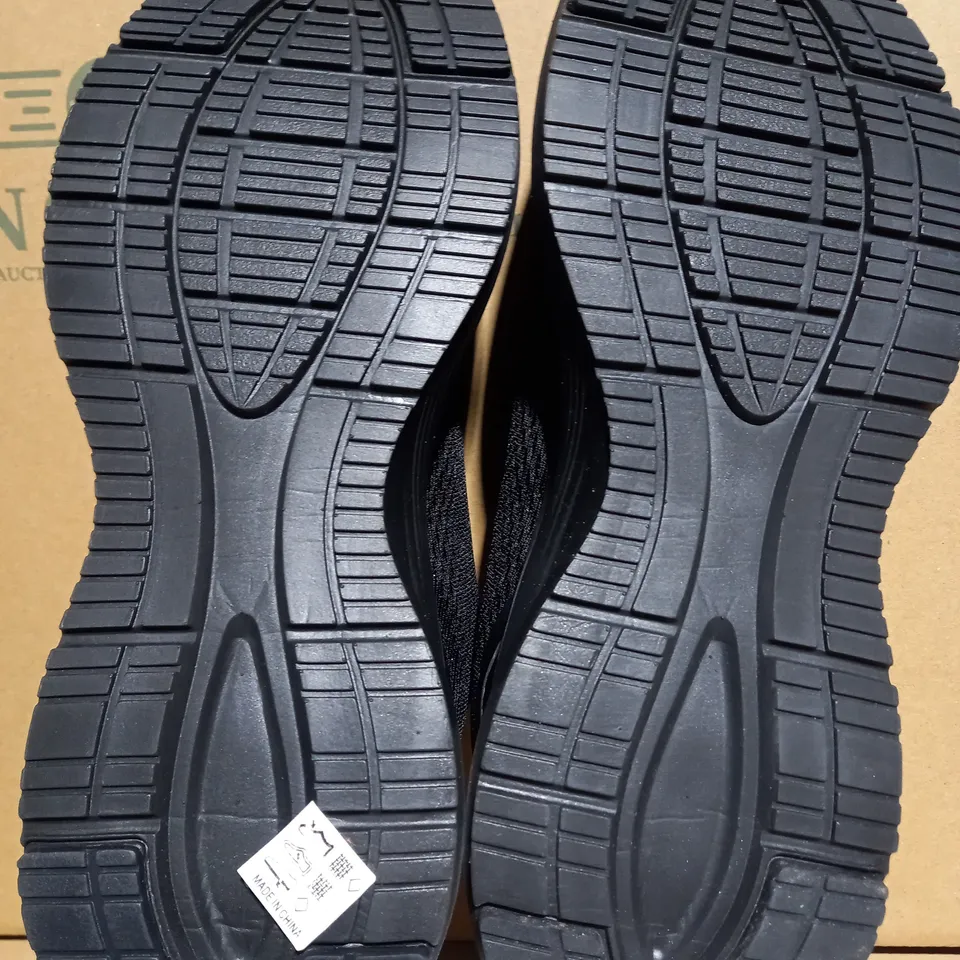 PINK SODA SPORT ANEKA WOMENS BLACK TRAINERS - SIZE 6.5