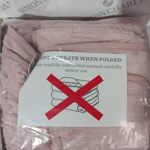 BOXED COZEE HOME FAUX FUR HEATED THROW PINK