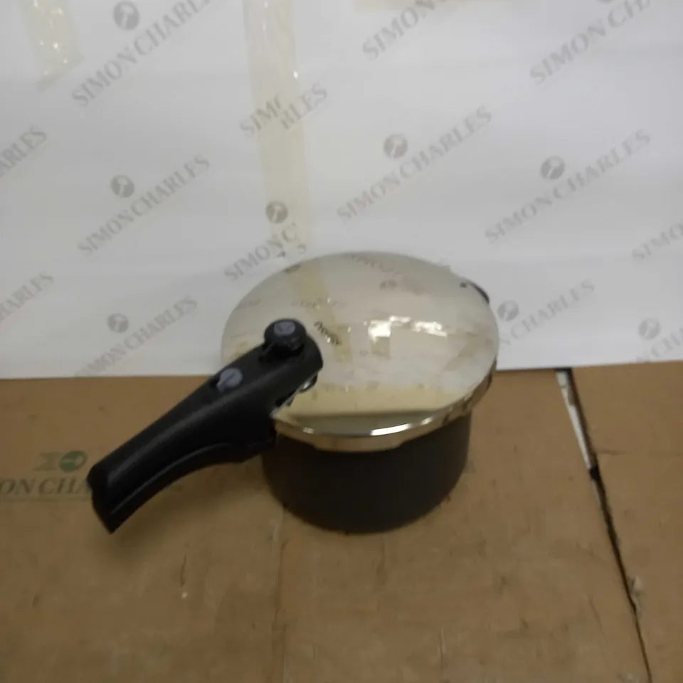 PRESTIGE SMART PLUS 6L PRESSURE COOKER 