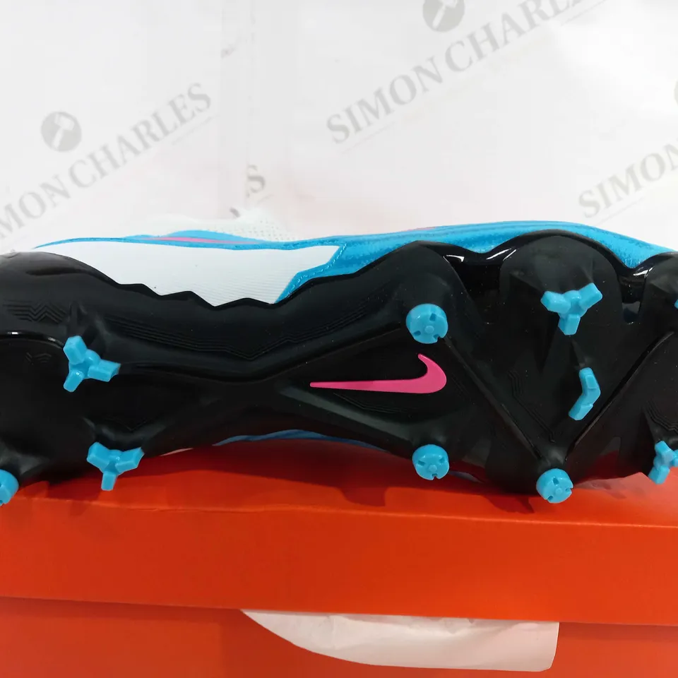 BOXED PAIR OF NIKE PHANTOM GX PRO FOOTBALL BOOTS IN BALTIC BLUE/PINK BLAST-WHITE - UK 11