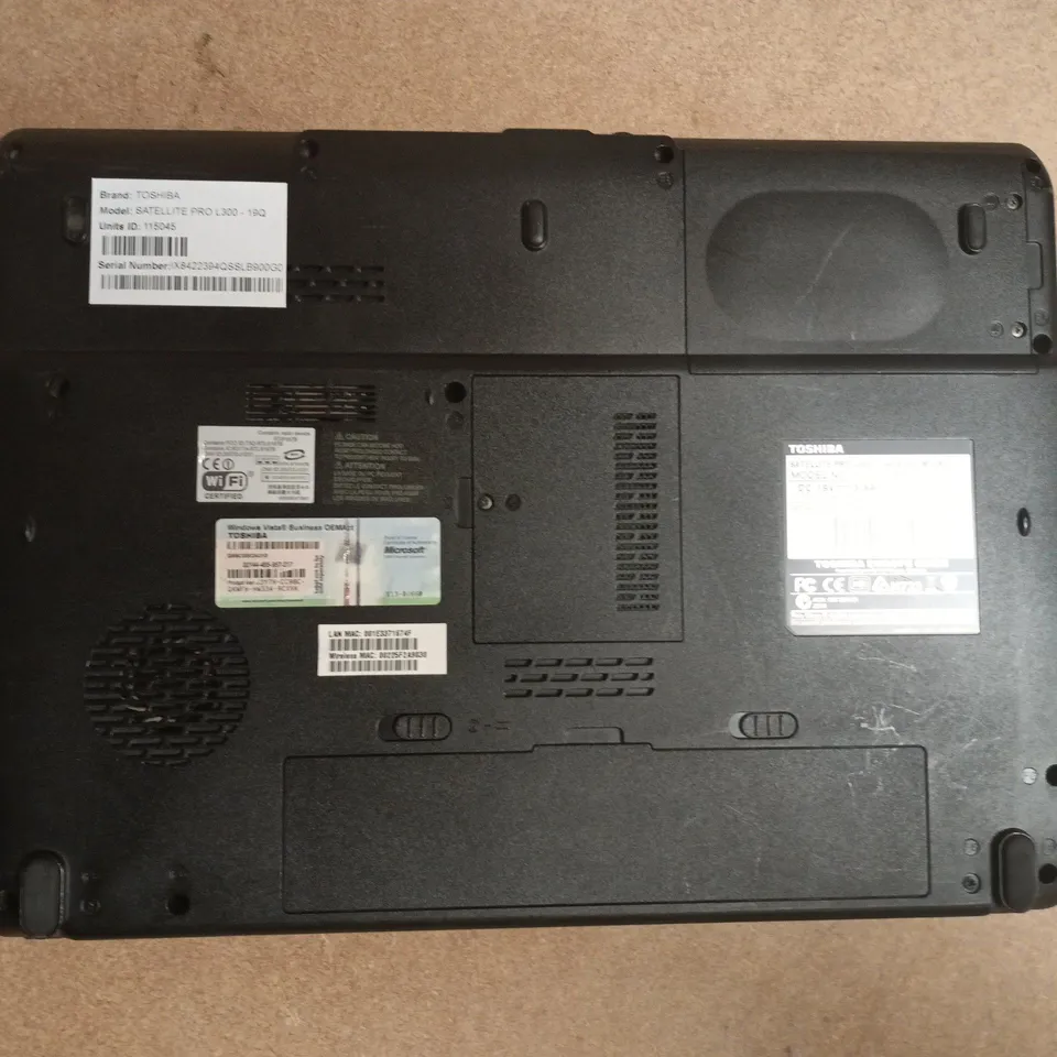 TOSHIBA SATELLITE PRO L300 - 19Q LAPTOP